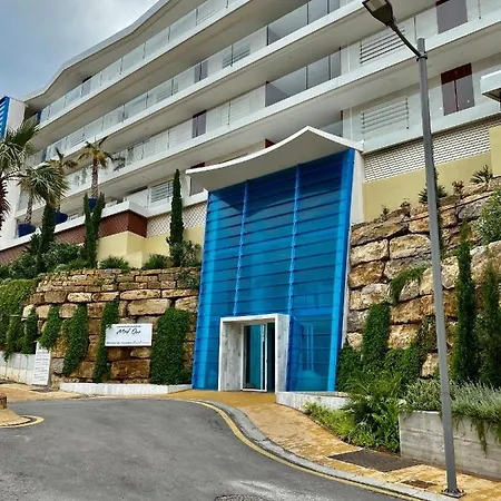 Med 1 Collection Higueron * Fuengirola